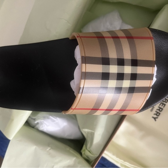 Brand New Burberry Check Slides - Picture 6 of 8